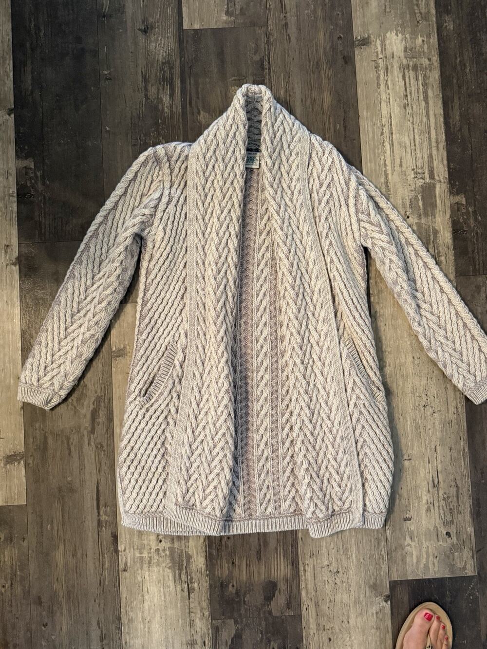 Aran Crafts Ireland Women’s XS 100% Merino Wool Long Cable Knit Cardigan Beige